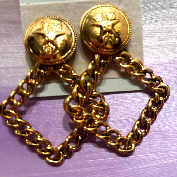 NEW (1-of-a-kind)GoldTone  Clip On Earrings… - Picture 7 of 7